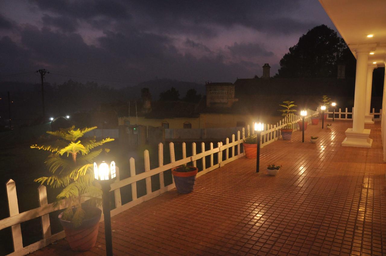 Drizzle Drop Inn Ooty Eksteriør billede