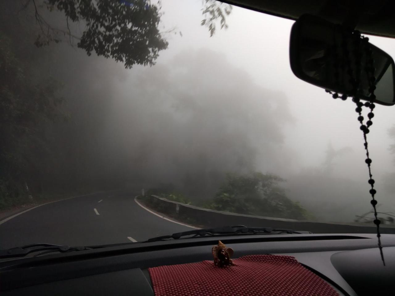 Drizzle Drop Inn Ooty Eksteriør billede